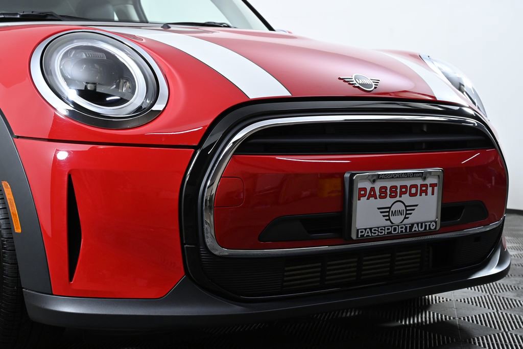 Certified 2024 MINI Cooper 2-Door Hardtop image 5