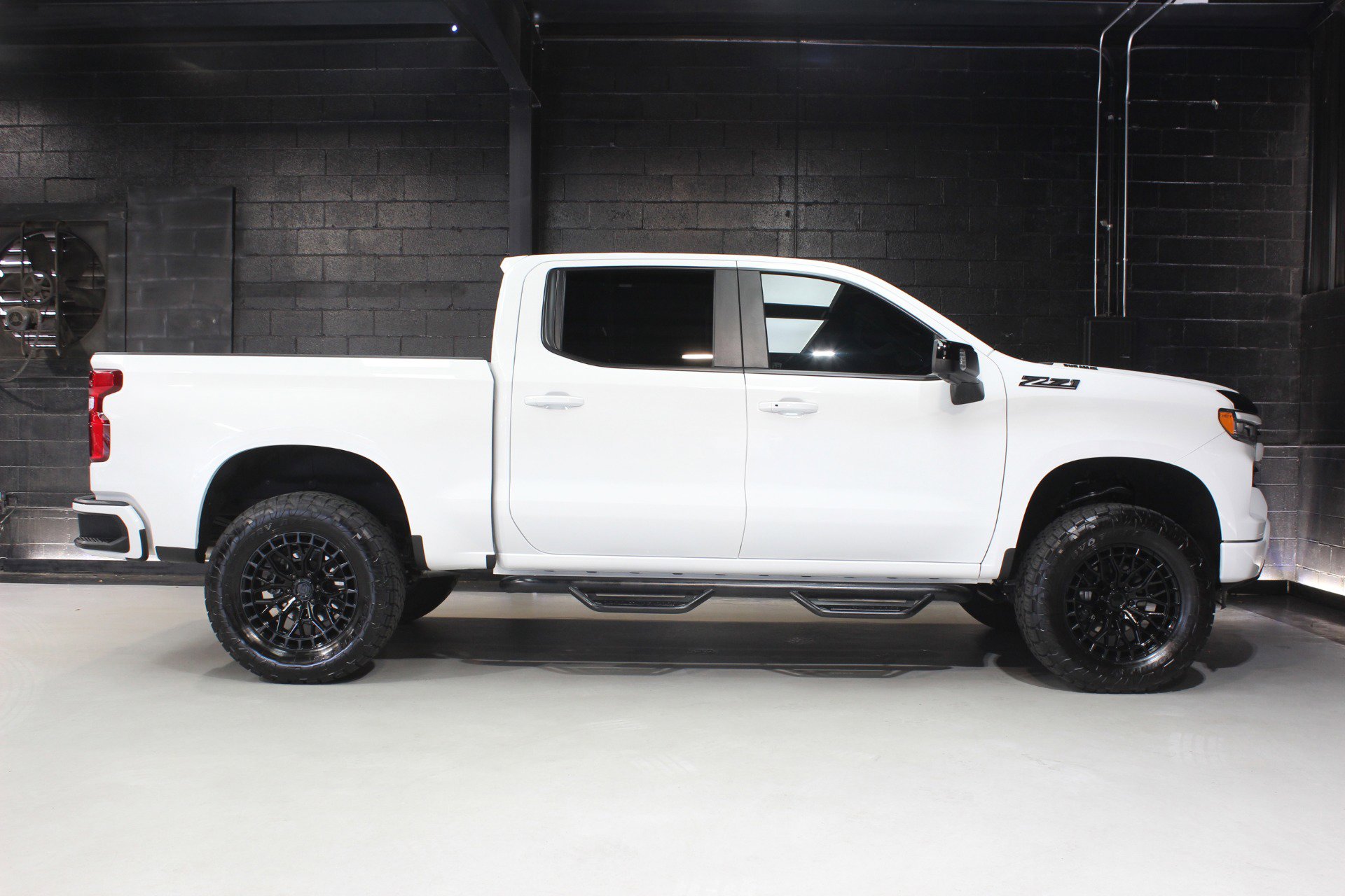 Used 2025 Chevrolet Silverado 1500 RST w/ RST All Star Premium Package image 20