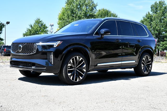 New 2026 Volvo XC90 B6 Plus w/ Protection Package Premier AWD/4WD image 3