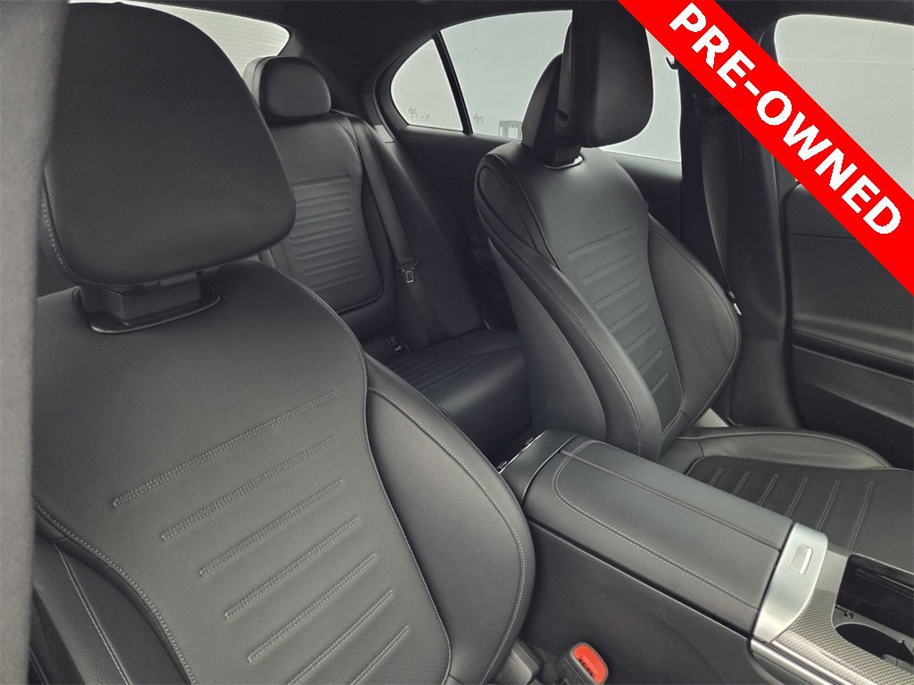 Used 2023 Mercedes-Benz C 300 Sedan image 17