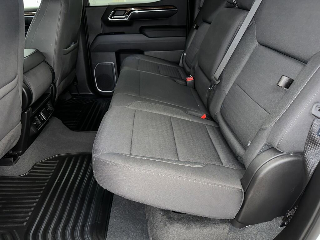 Used 2023 GMC Sierra 1500 Elevation image 19