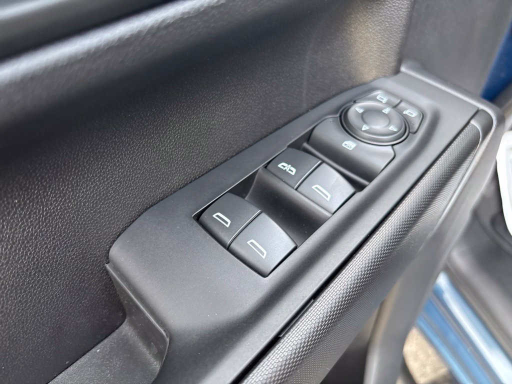 Used 2024 Chevrolet Silverado 1500 Custom w/ Turbomax Blackout Package AWD/4WD image 15