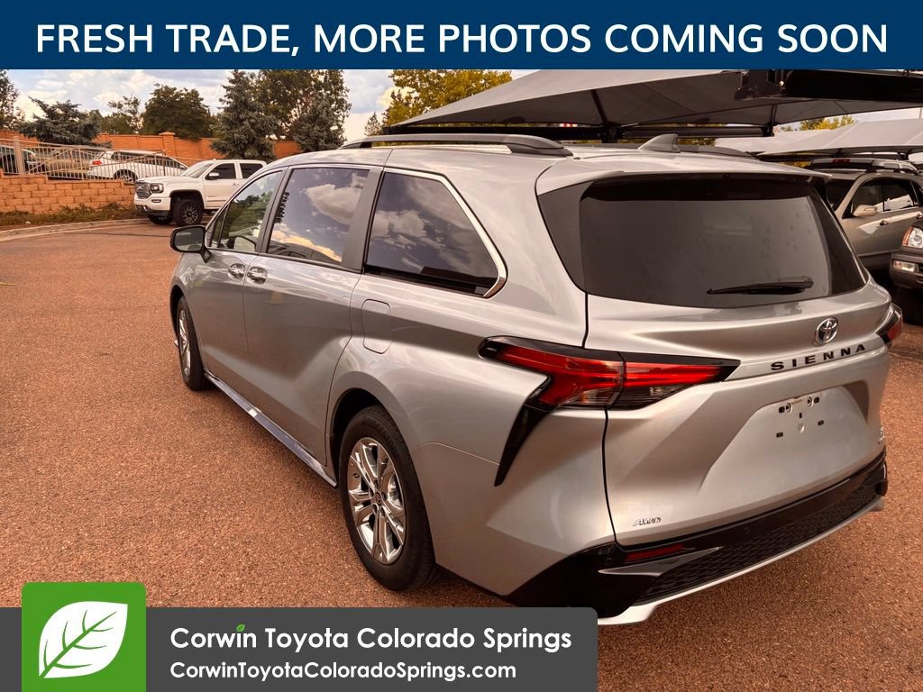 Used 2023 Toyota Sienna XSE w/ XSE Plus Package AWD/4WD image 6