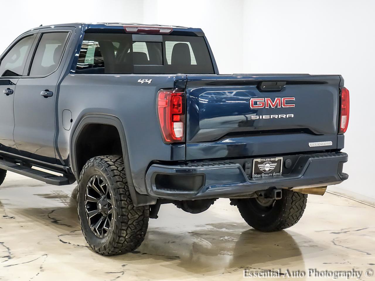 Used 2020 GMC Sierra 1500 Elevation image 9