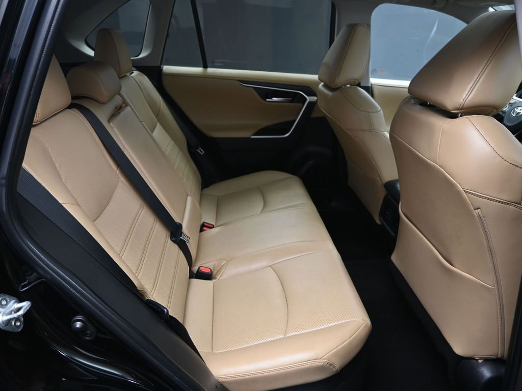 Used 2023 Toyota RAV4 Limited image 37