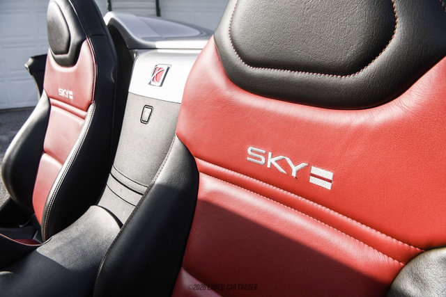 Used 2008 Saturn Sky Red Line RWD image 39