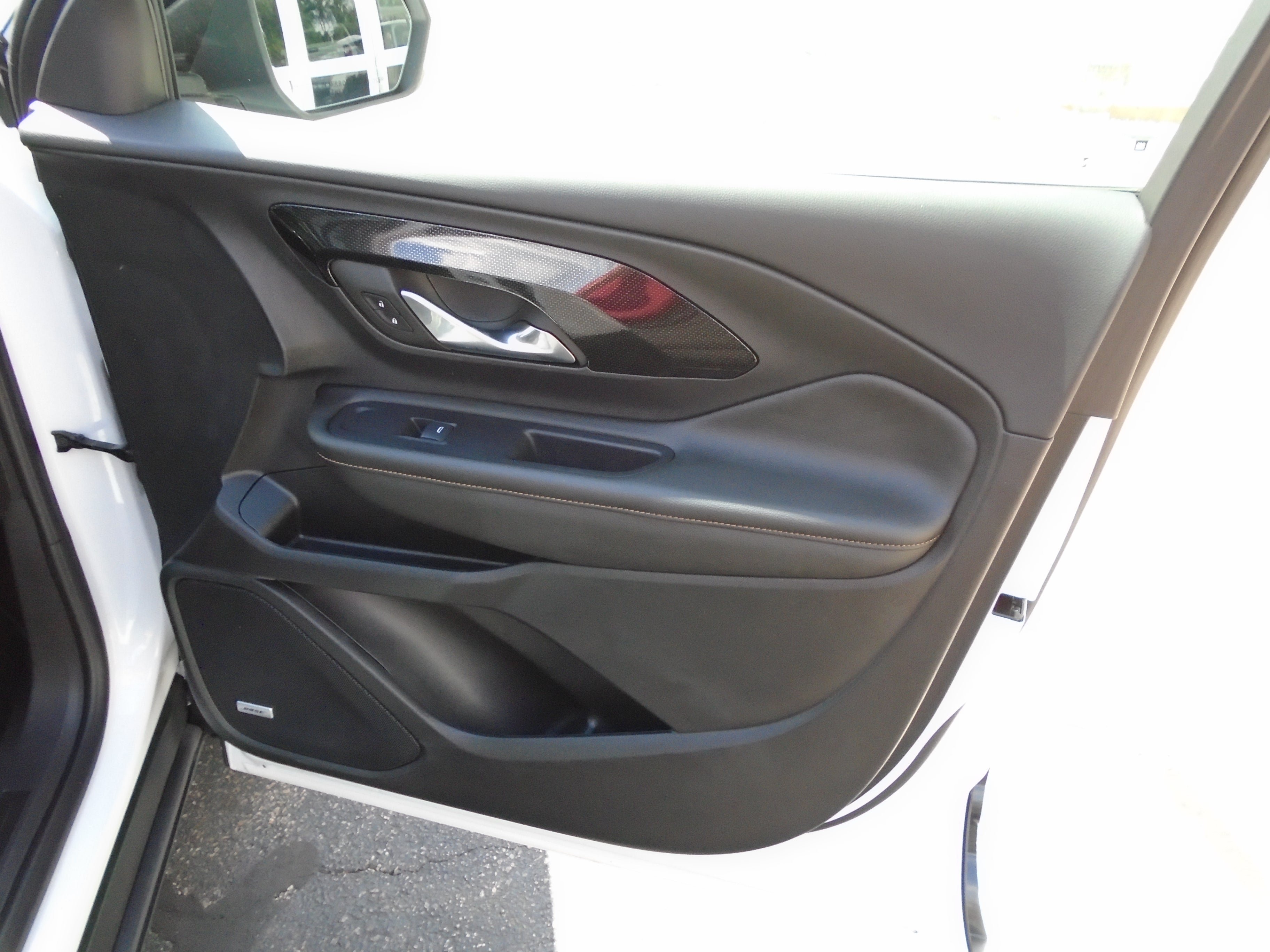 Certified 2024 GMC Terrain AT4 w/ Infotainment Package II AWD/4WD image 27