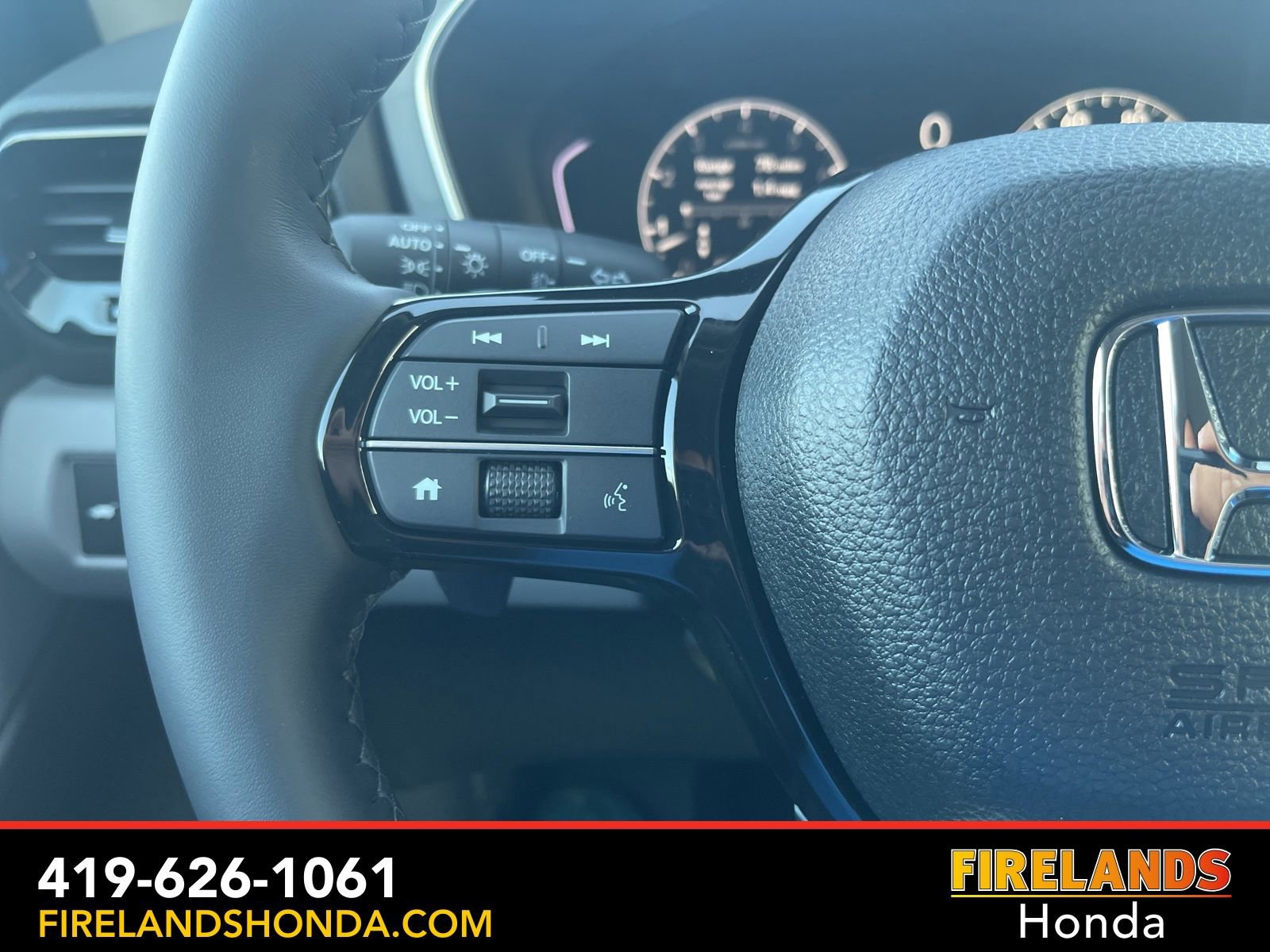 New 2025 Honda Pilot Touring image 29