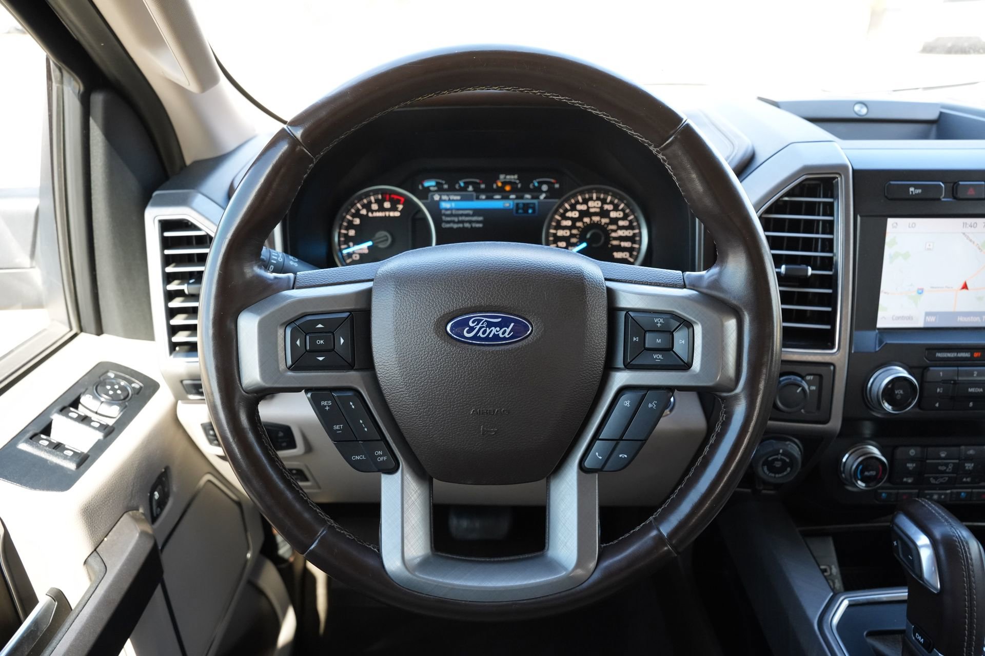 Used 2020 Ford F150 Limited w/ Trailer Tow Package image 10