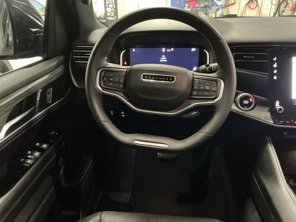 Used 2024 Jeep Wagoneer L Series II w/ Flexible Seating Group image 14