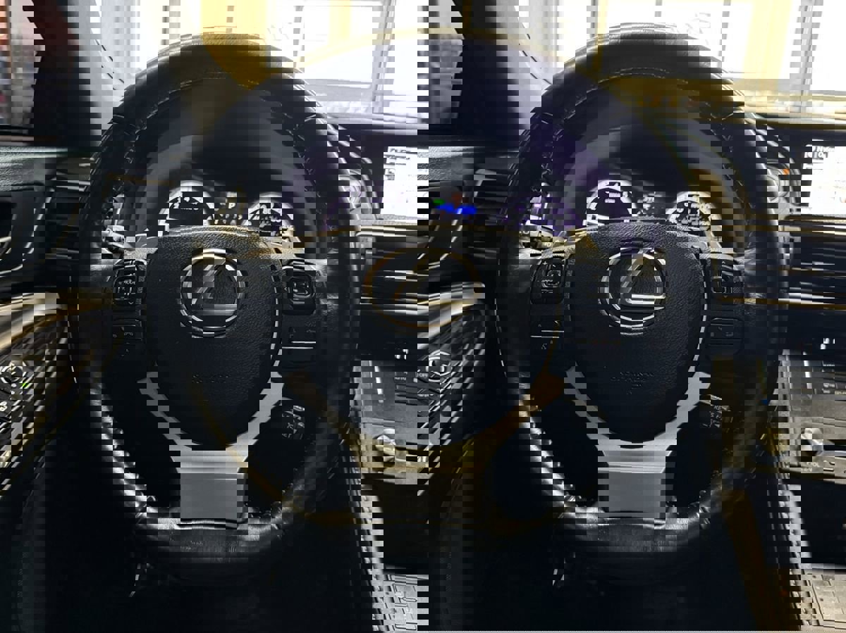 Used 2015 Lexus RC 350 AWD w/ Navigation System Package image 40