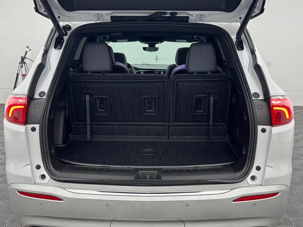 Used 2023 Buick Enclave Essence w/ Experience Buick Package image 12