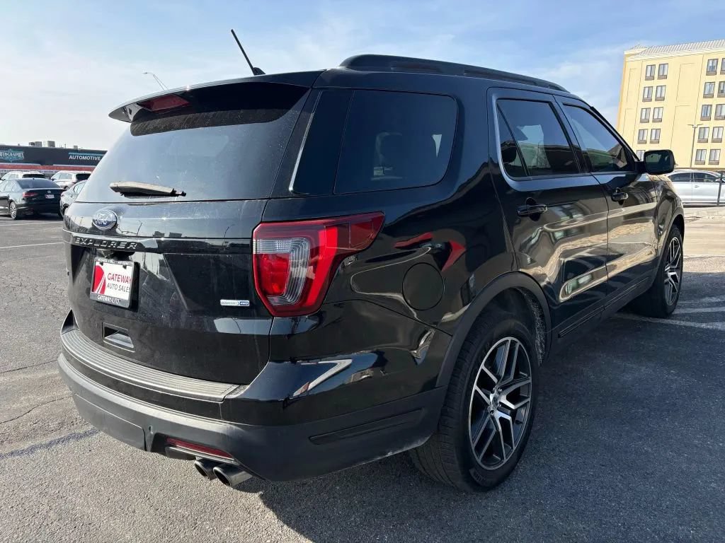 Used 2019 Ford Explorer Sport w/ Equipment Group 401A AWD/4WD image 6