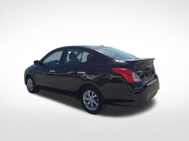 Used 2018 Nissan Versa SV w/ SV Special Edition Package image 4