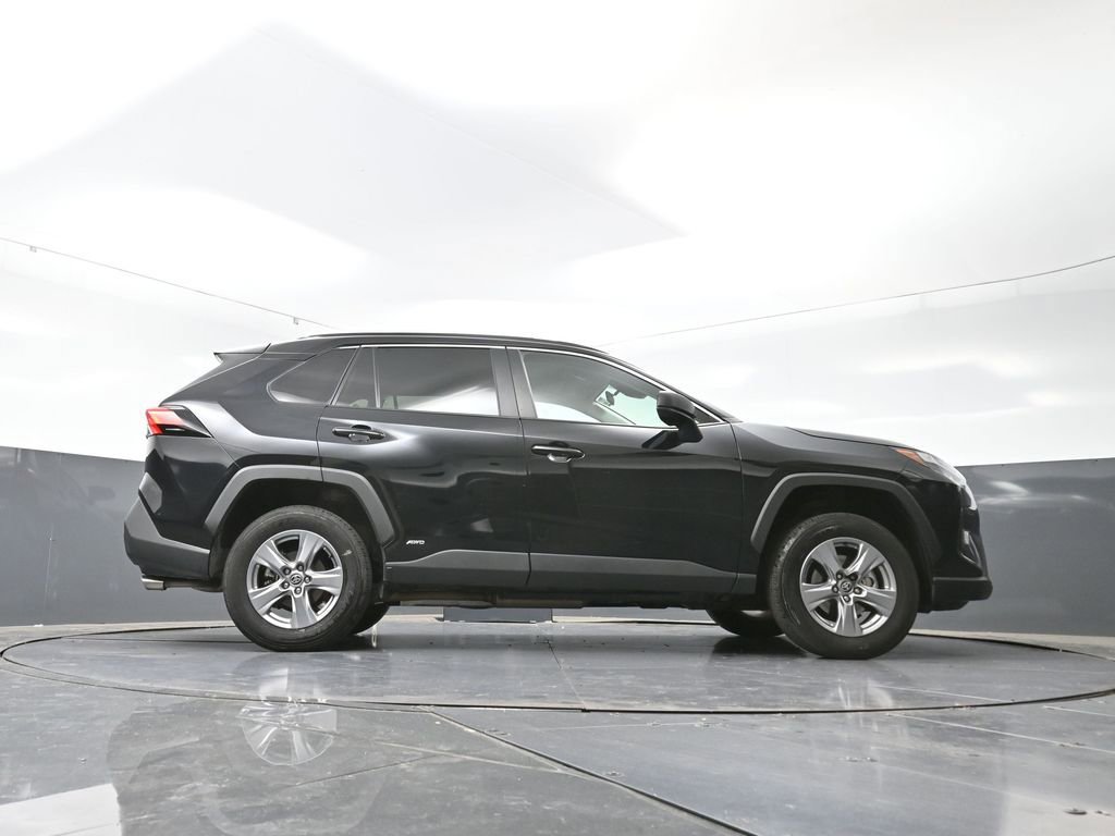 Used 2025 Toyota RAV4 LE image 48