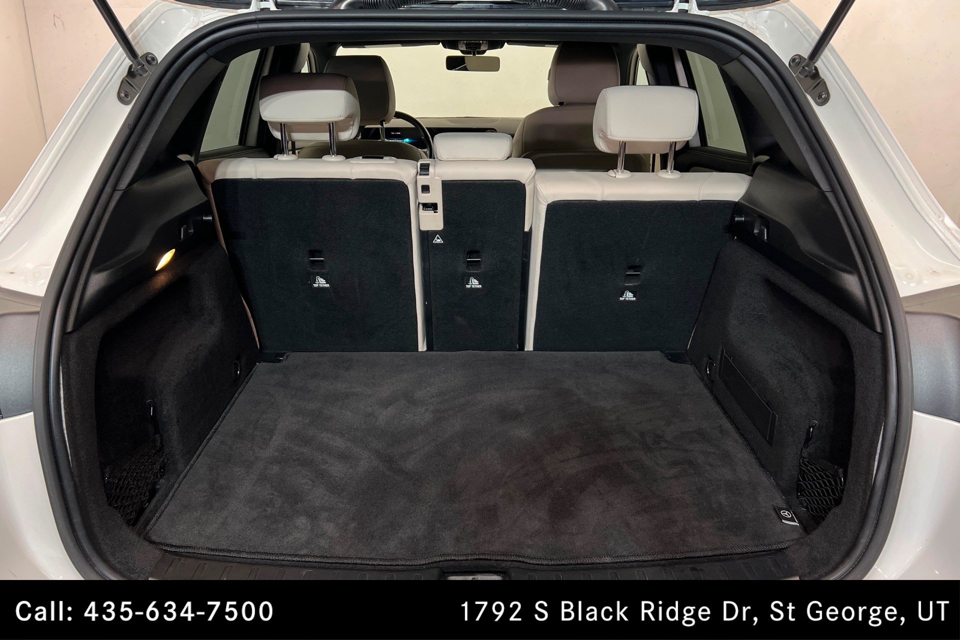 Certified 2022 Mercedes-Benz GLA 250 4MATIC w/ Premium Package Lite image 22