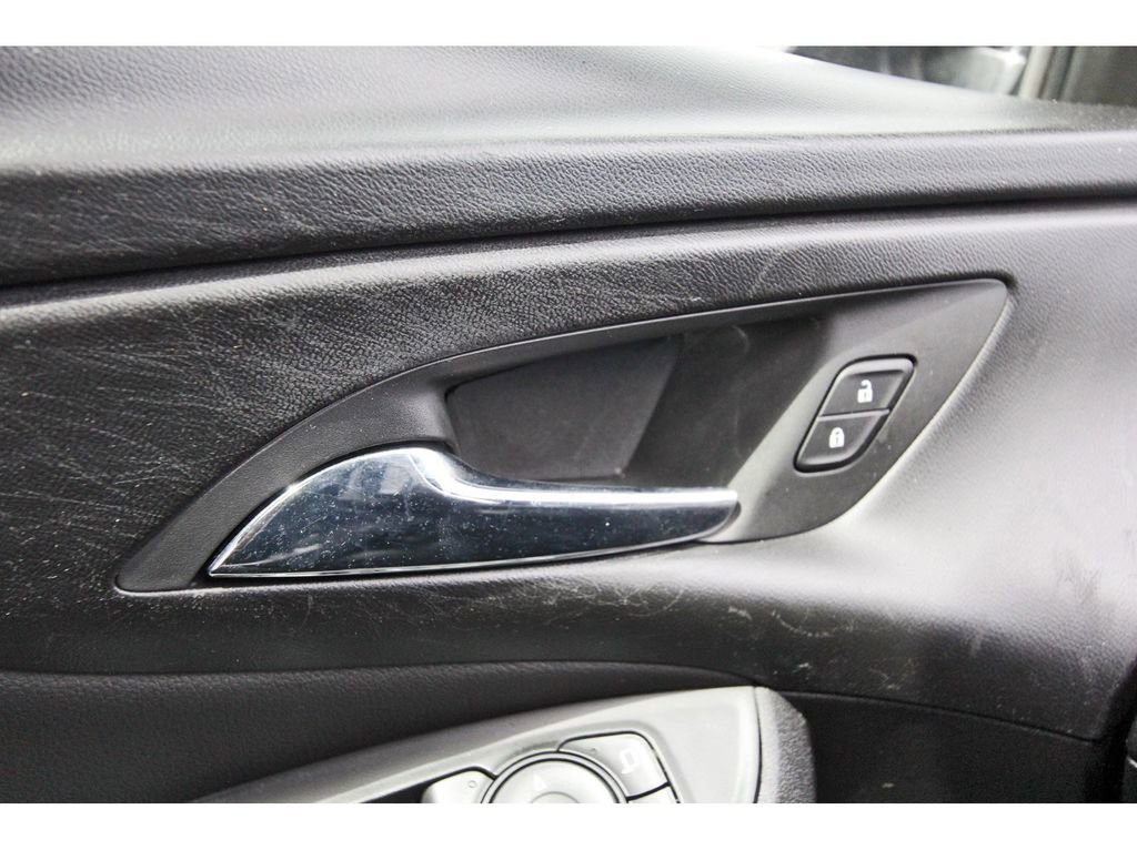 Used 2018 Chevrolet Volt Premier image 25