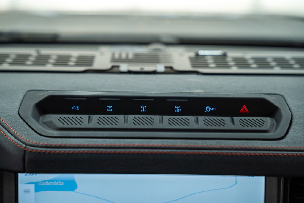 Used 2025 Ford Bronco Raptor AWD/4WD image 28