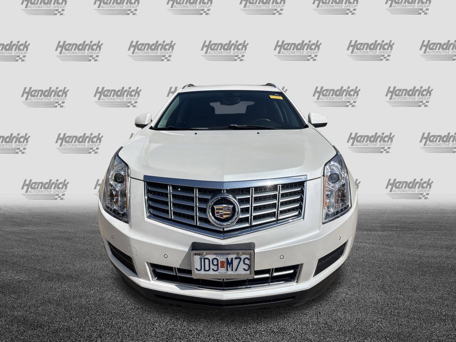 Used 2016 Cadillac SRX Luxury AWD/4WD image 3