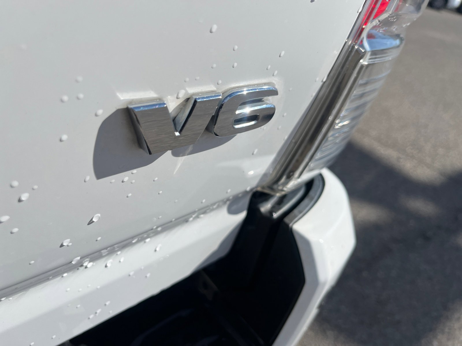 Used 2017 Toyota Tacoma Limited image 24