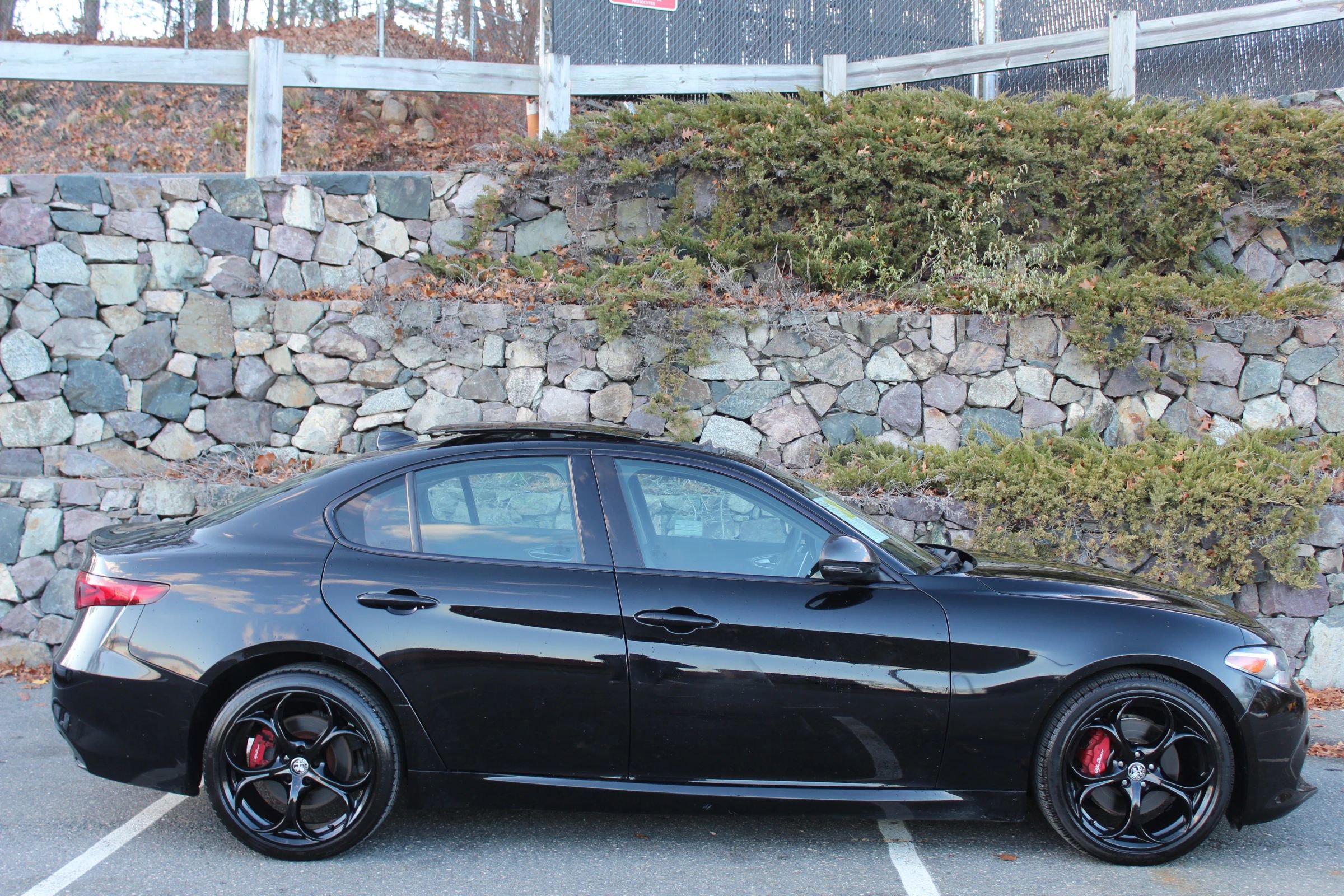 Used 2019 Alfa Romeo Giulia Ti Sport w/ Quick Order Package 22S Sport image 5