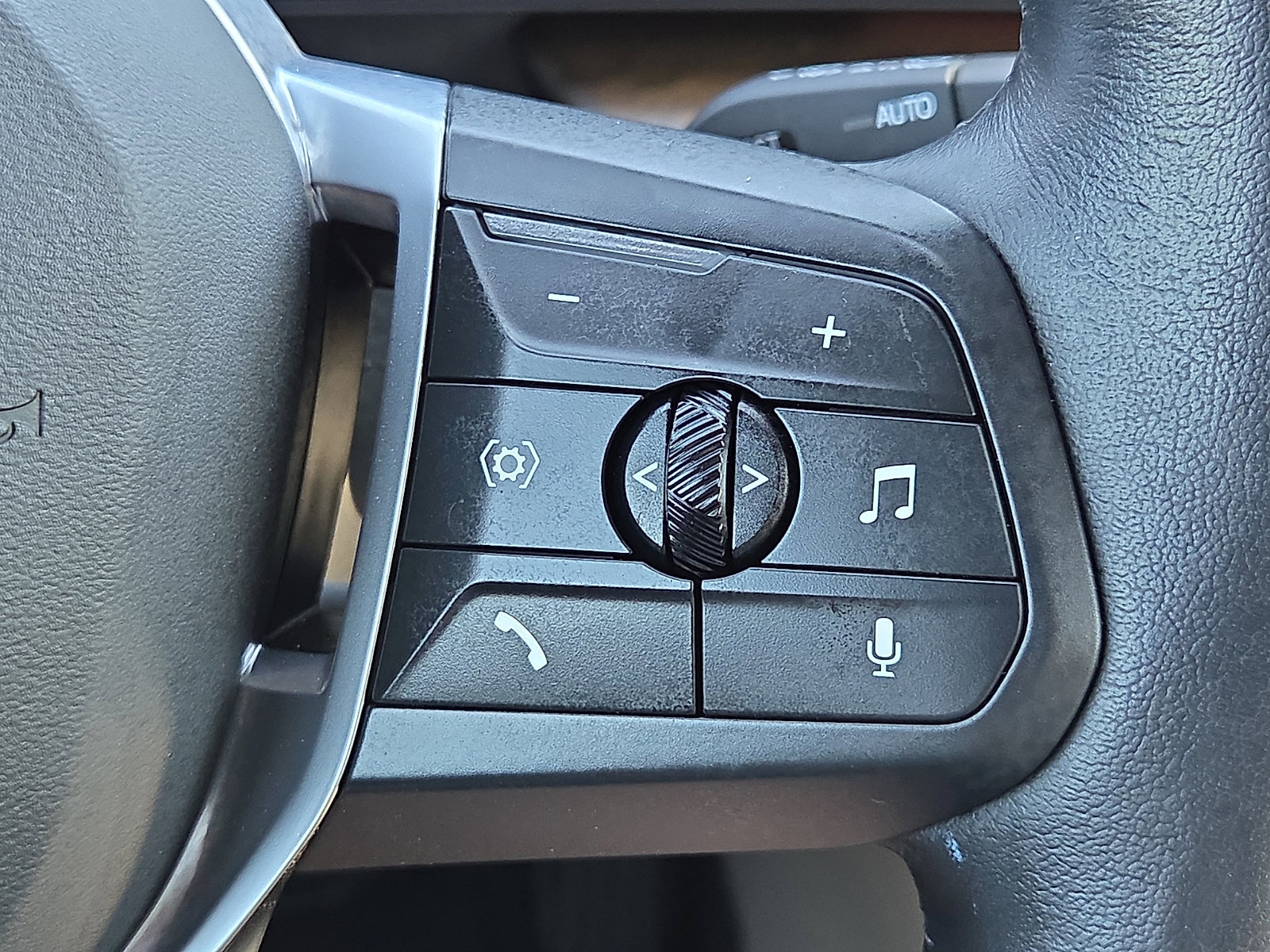 Used 2024 BMW X1 xDrive28i w/ Premium Package image 22