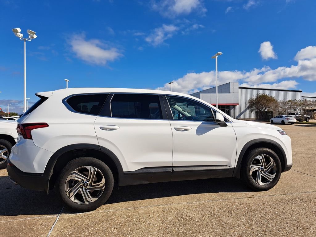 Used 2023 Hyundai Santa Fe SE image 7