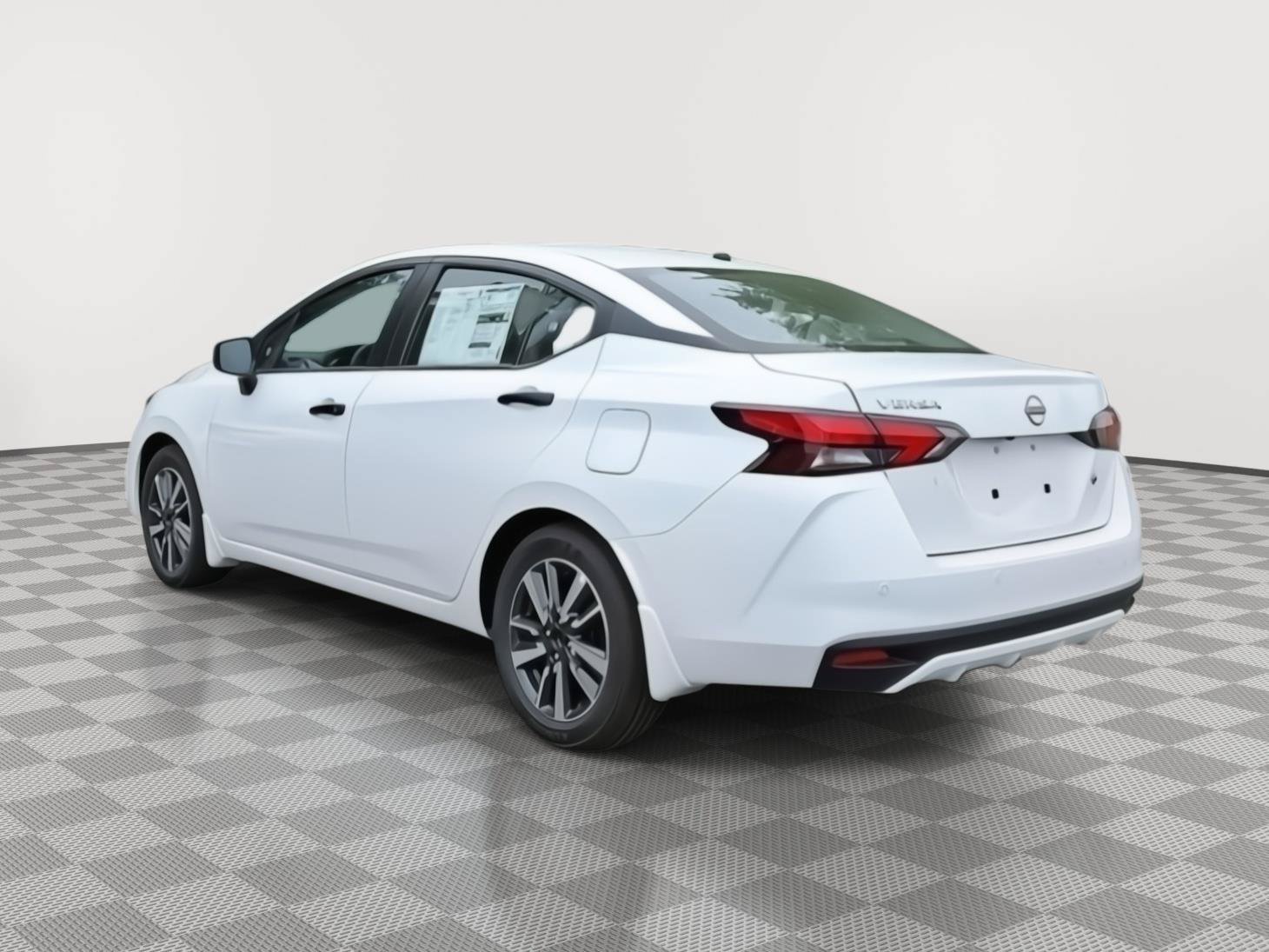 New 2025 Nissan Versa S w/ S Plus Package FWD image 4