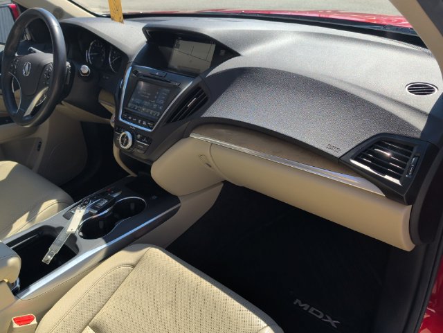 Used 2020 Acura MDX w/ Technology Package AWD/4WD image 32