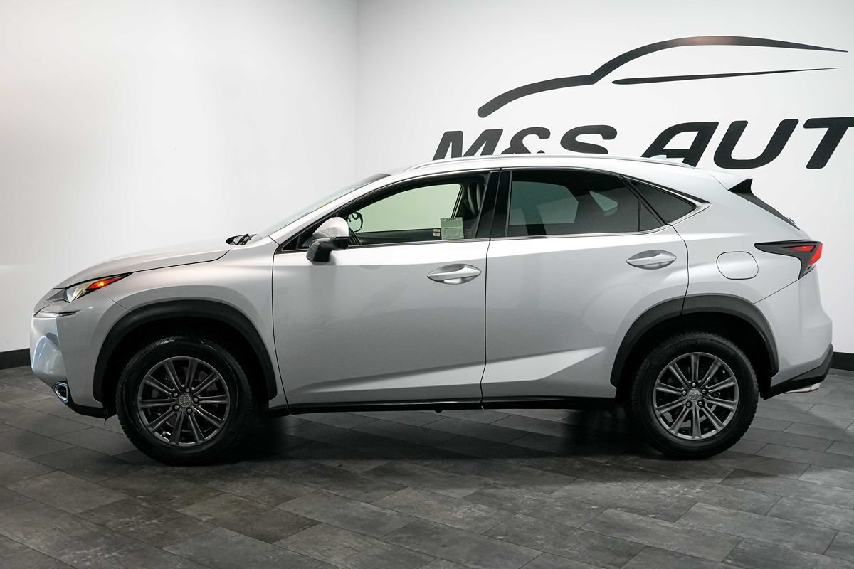 Used 2016 Lexus NX 200t FWD w/ Accessory Package image 3