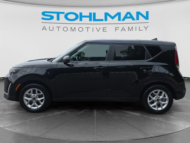 Used 2023 Kia Soul LX w/ LX Technology Package FWD image 8