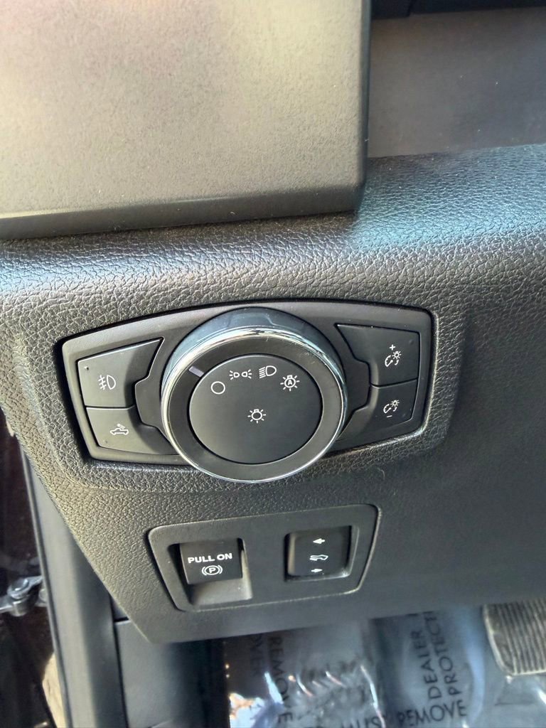 Used 2020 Ford F150 XLT w/ Equipment Group 302A Luxury image 11