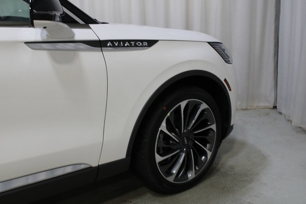 New 2026 Lincoln Aviator Reserve AWD/4WD image 26