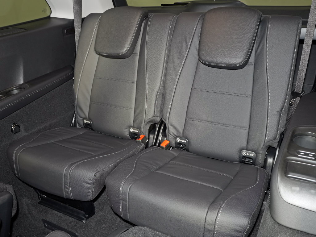 Certified 2026 Mercedes-Benz GLS 450 4MATIC image 33