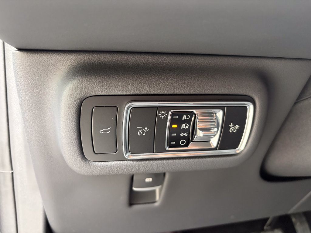 New 2026 Lincoln Nautilus Reserve AWD/4WD image 13