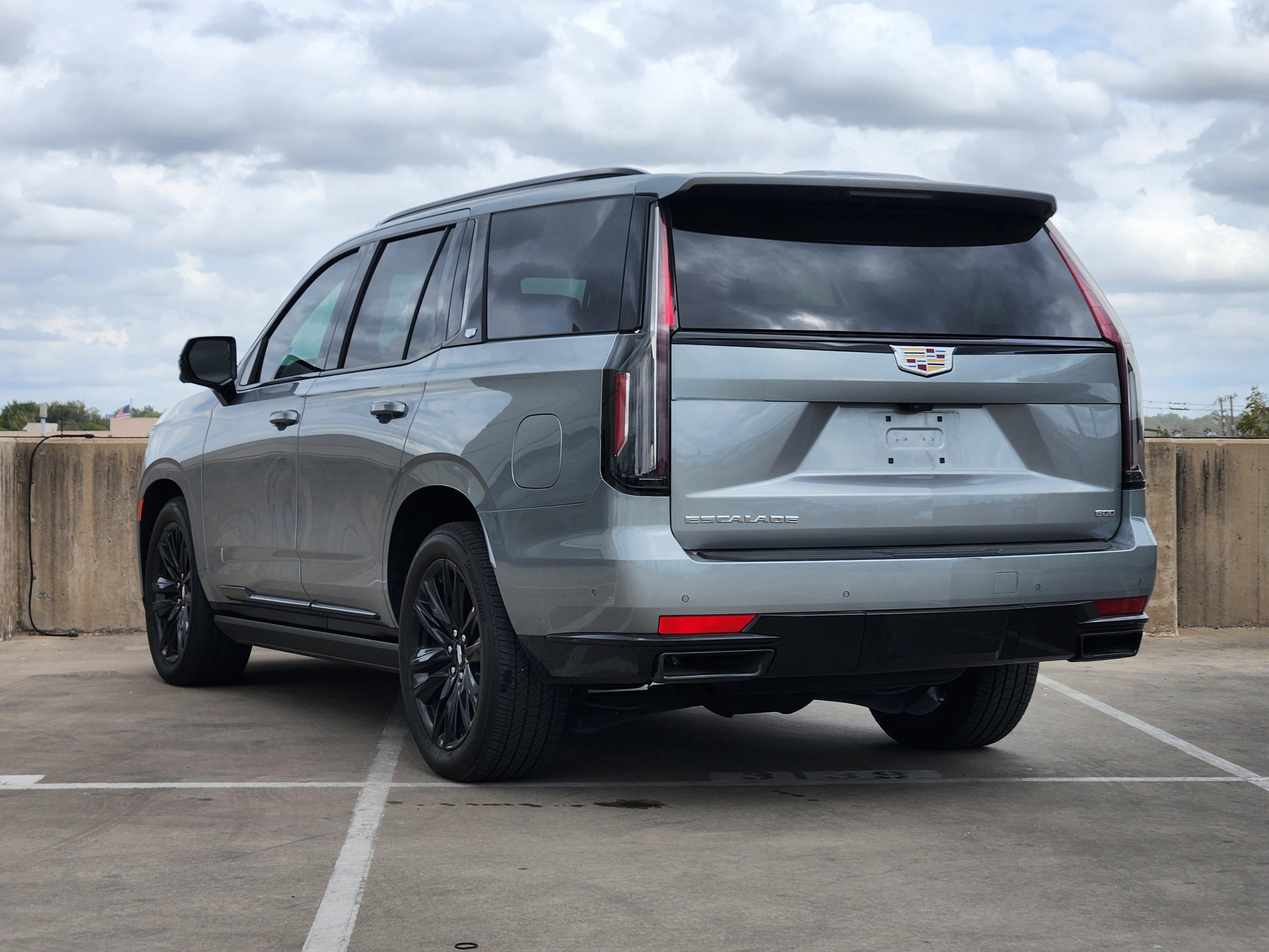 Used 2024 Cadillac Escalade Sport w/ Touring Package AWD/4WD image 3