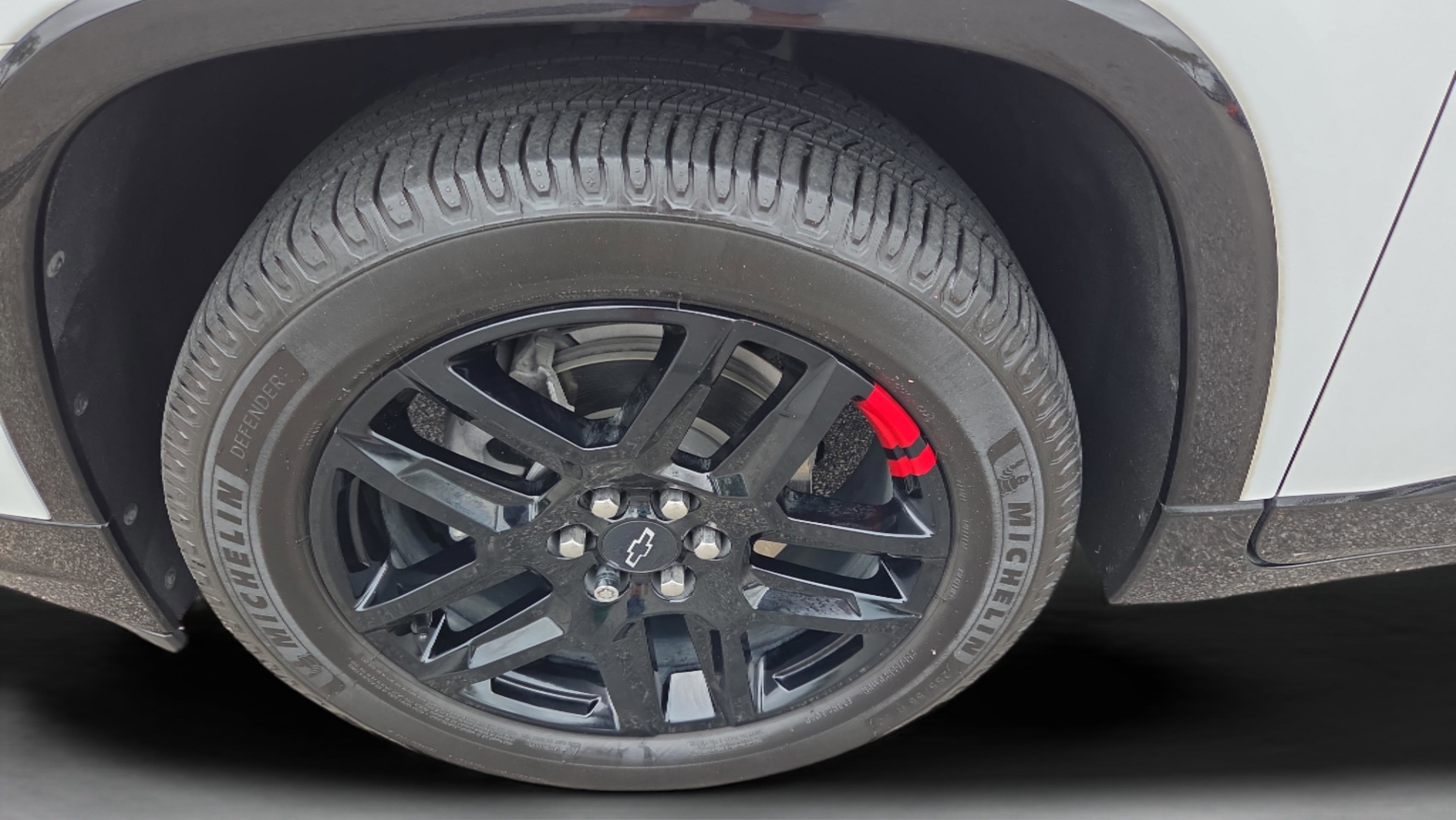 Used 2022 Chevrolet Traverse Premier w/ Redline Edition FWD image 31