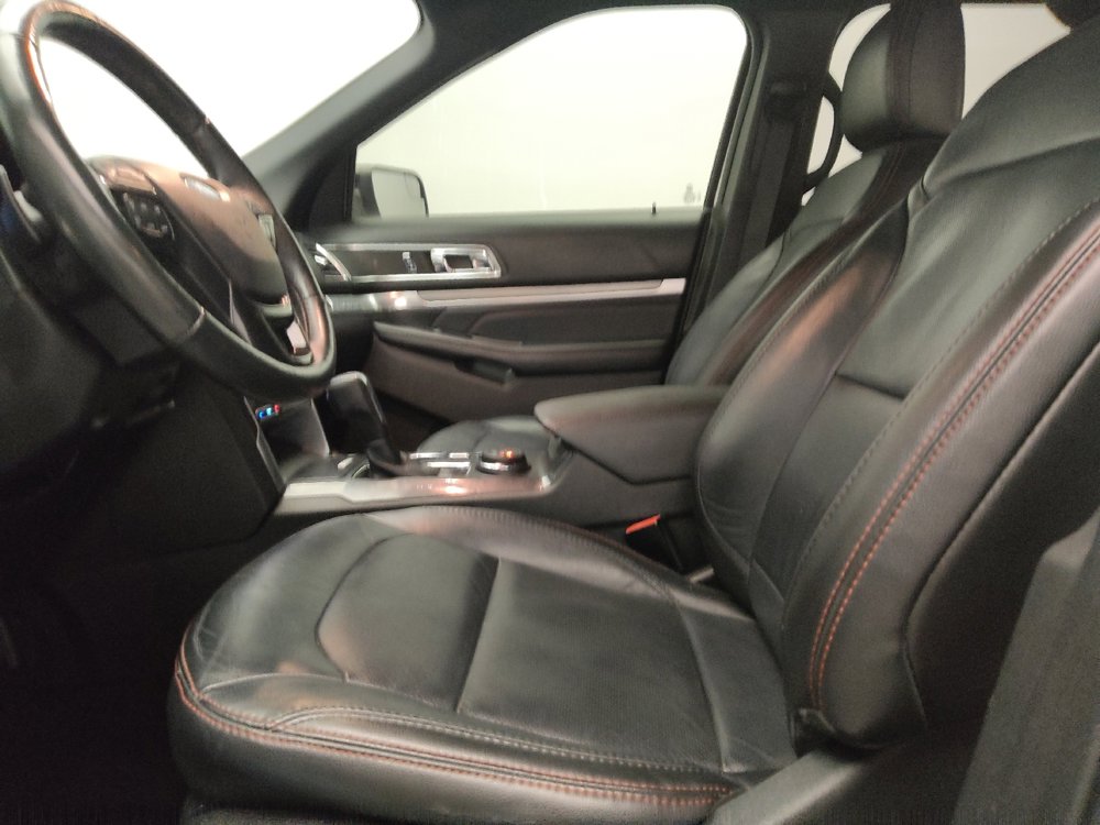 Used 2018 Ford Explorer Sport AWD/4WD image 17