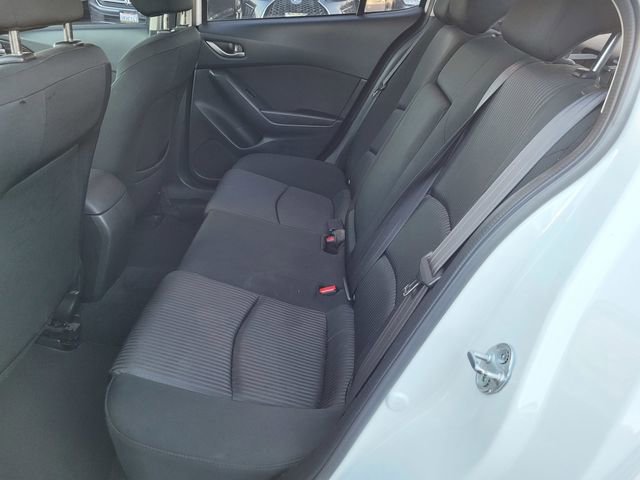 Used 2016 MAZDA MAZDA3 i Touring w/ Popular Equipment Package image 18