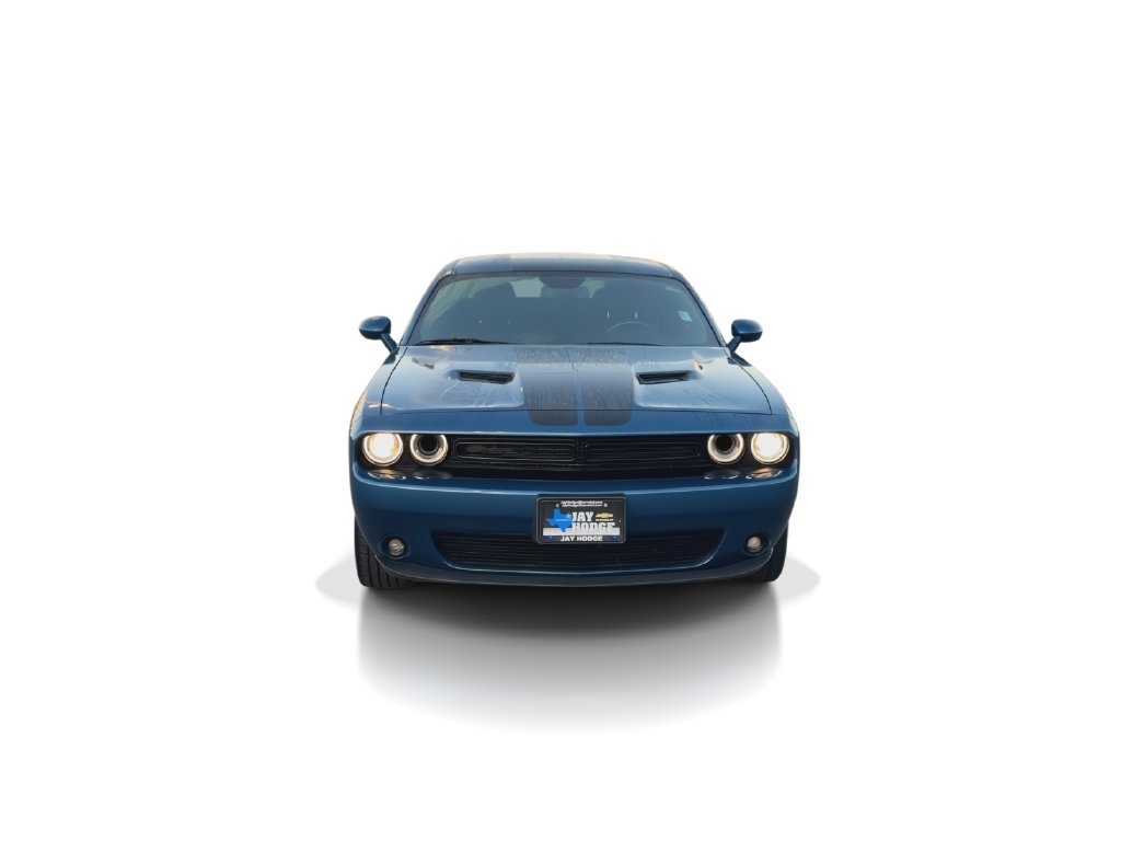Used 2023 Dodge Challenger SXT w/ Blacktop Package RWD image 3