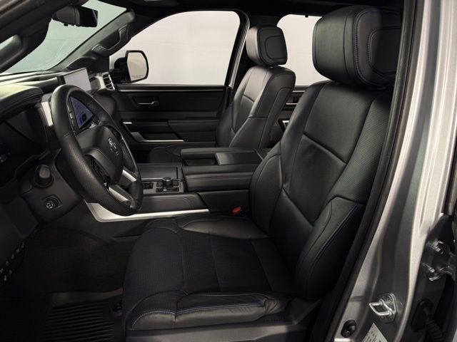 Used 2024 Toyota Tundra Platinum AWD/4WD image 15