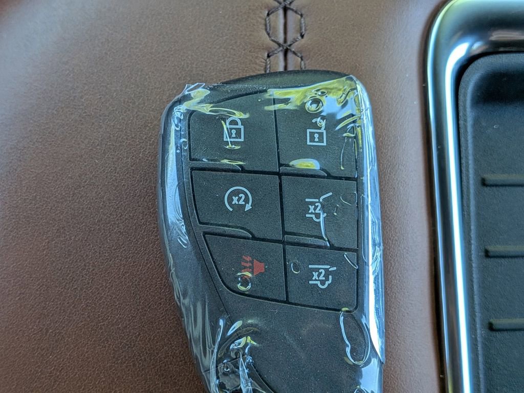 Used 2023 GMC Yukon Denali Ultimate image 32