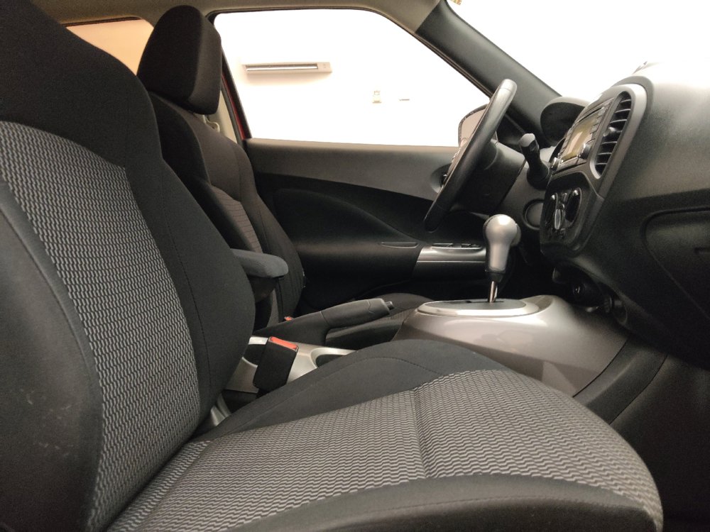 Used 2016 Nissan Juke S FWD image 21