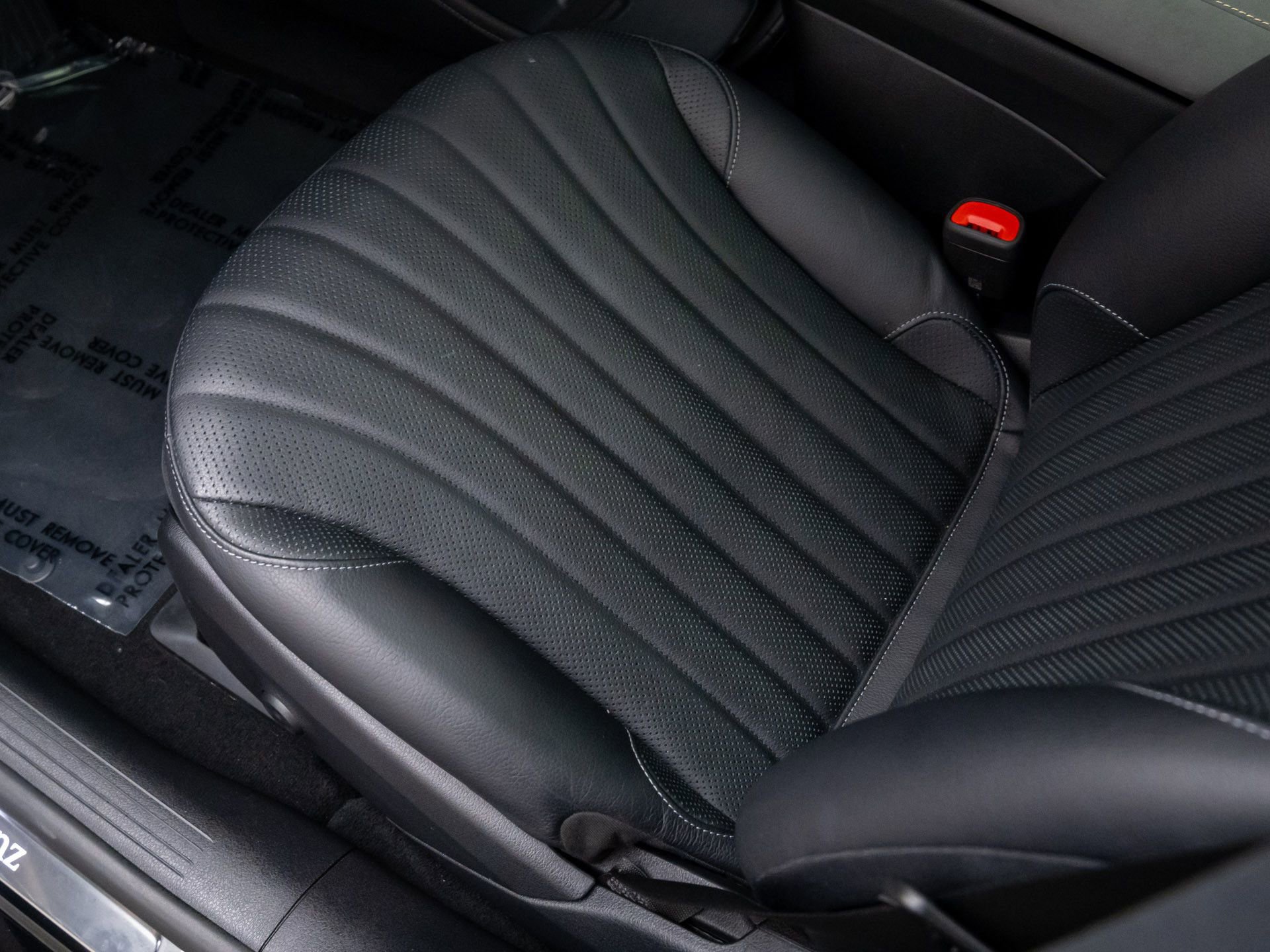 Used 2022 Mercedes-Benz EQS 580 4MATIC Sedan image 15