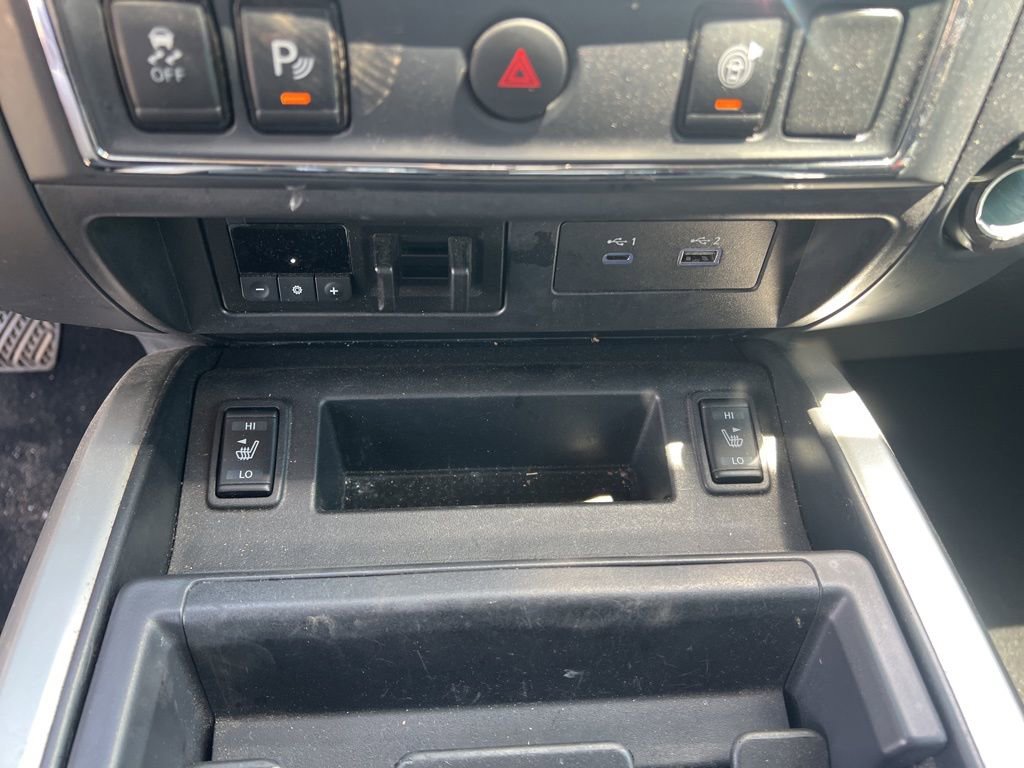 Certified 2024 Nissan Titan SV w/ SV Convenience Package image 11