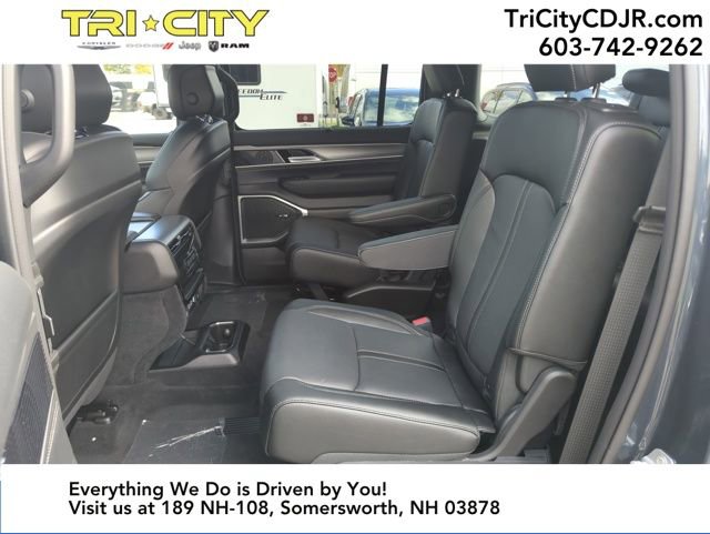 New 2025 Jeep Wagoneer Series II w/ Convenience Group I image 24