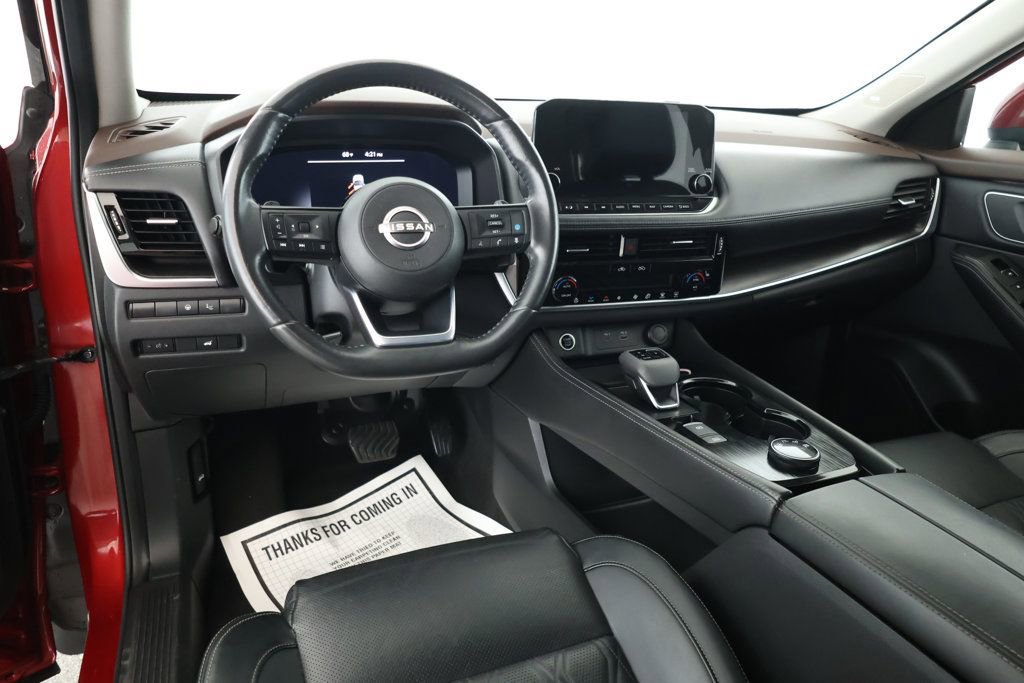 Used 2022 Nissan Rogue Platinum w/ Head-Up Display Package image 11