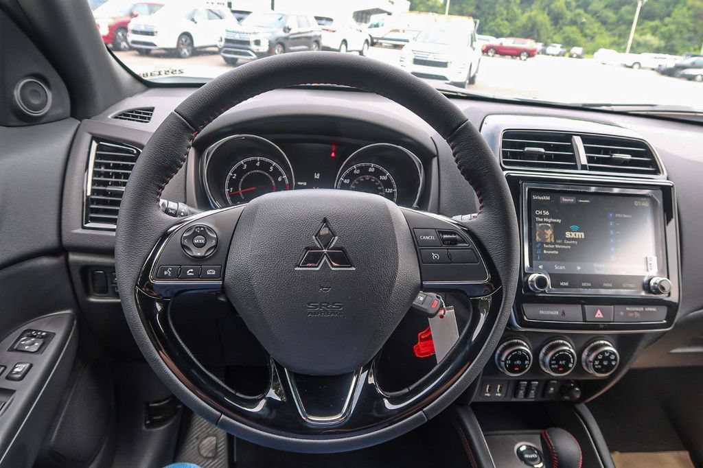 Used 2025 Mitsubishi Outlander Sport AWD image 24
