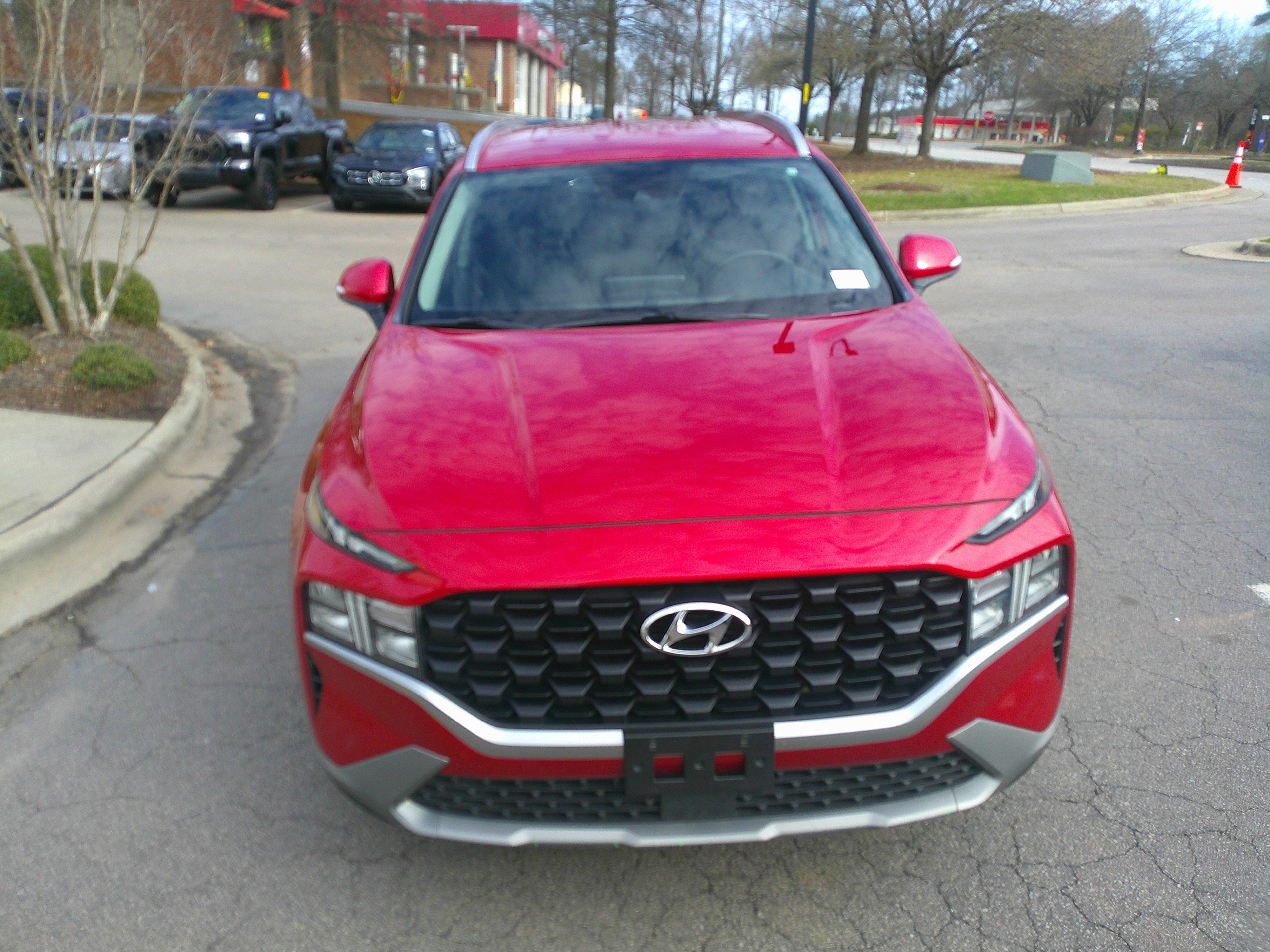 Used 2023 Hyundai Santa Fe SEL image 3