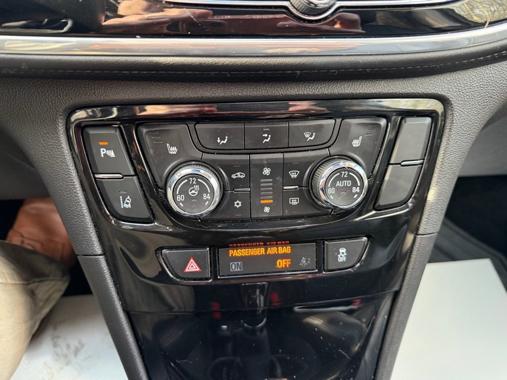 Used 2020 Buick Encore Essence w/ Experience Buick Package image 24